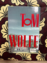 Load image into Gallery viewer, A Man in Full by Tom Wolfe