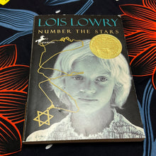 Load image into Gallery viewer, Number the Stars by Lois Lowry