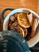 Load image into Gallery viewer, Pots of Joy - Festive Stovetop Potpourri