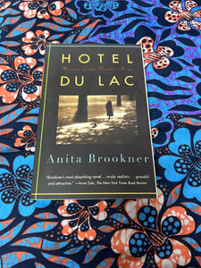 Hotel Du Lac by Anita Brookner