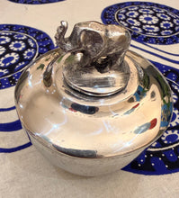 Load image into Gallery viewer, Butter bowls - Elephant
