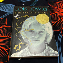 Load image into Gallery viewer, Number the Stars by Lois Lowry
