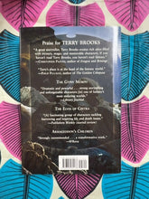 Load image into Gallery viewer, Bearers of the Black Staff (Legends of Shannara #1) back cover
