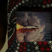 Load image into Gallery viewer, The Right Stuff by Tom Wolfe

