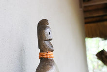 Load image into Gallery viewer, Mabi&#39;s Men - Handcarved Beaded Doorbells
