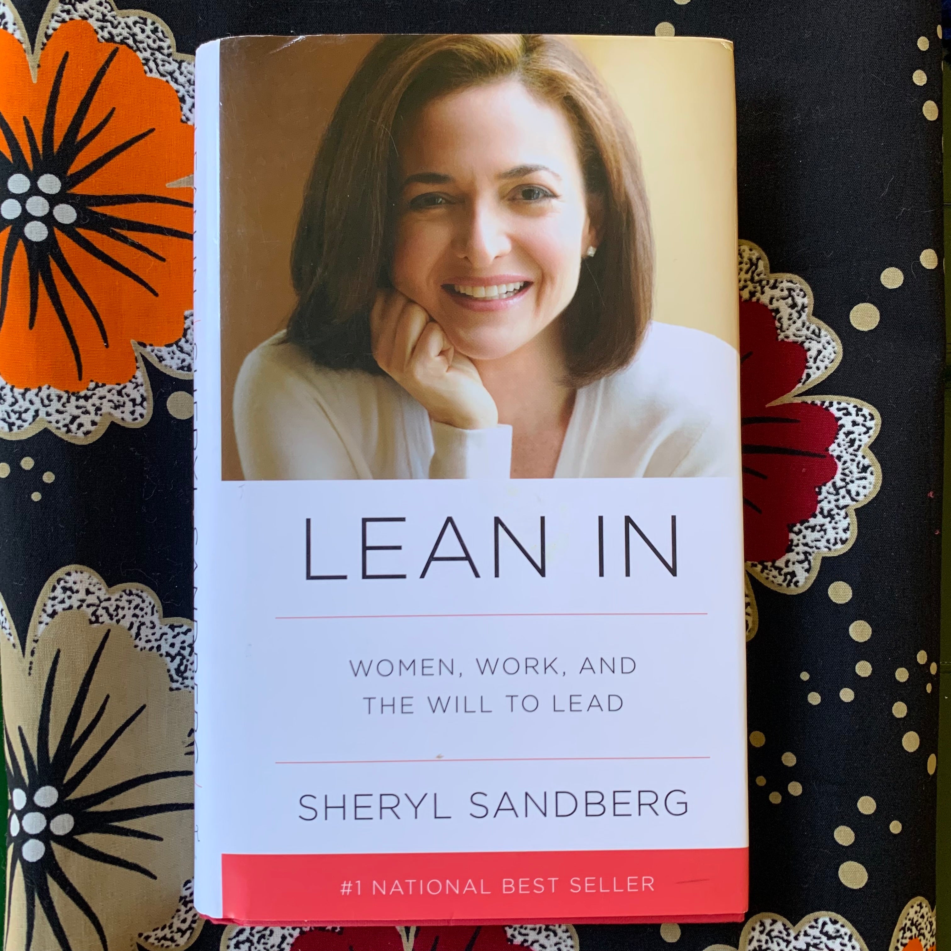Resensi Buku 'Lean In' oleh Sheryl Sandberg: Perspektif yang Berbeda - Pengaruh 'Lean In' dalam Masyarakat